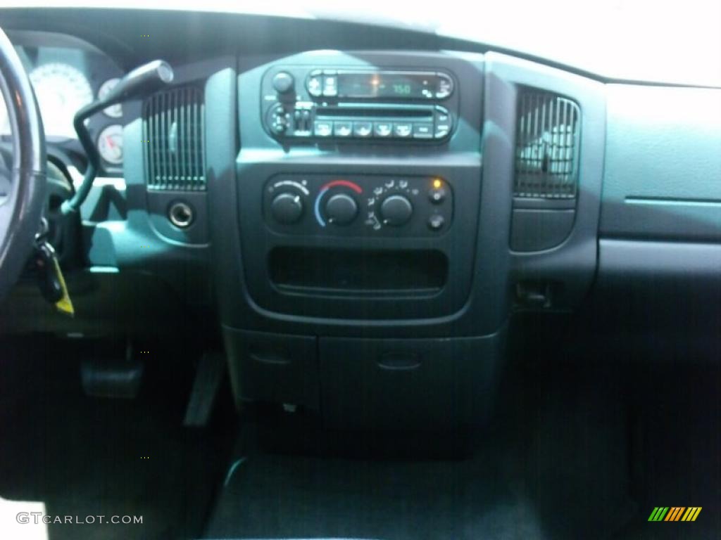 2004 Ram 3500 SLT Quad Cab Dually - Black / Dark Slate Gray photo #15