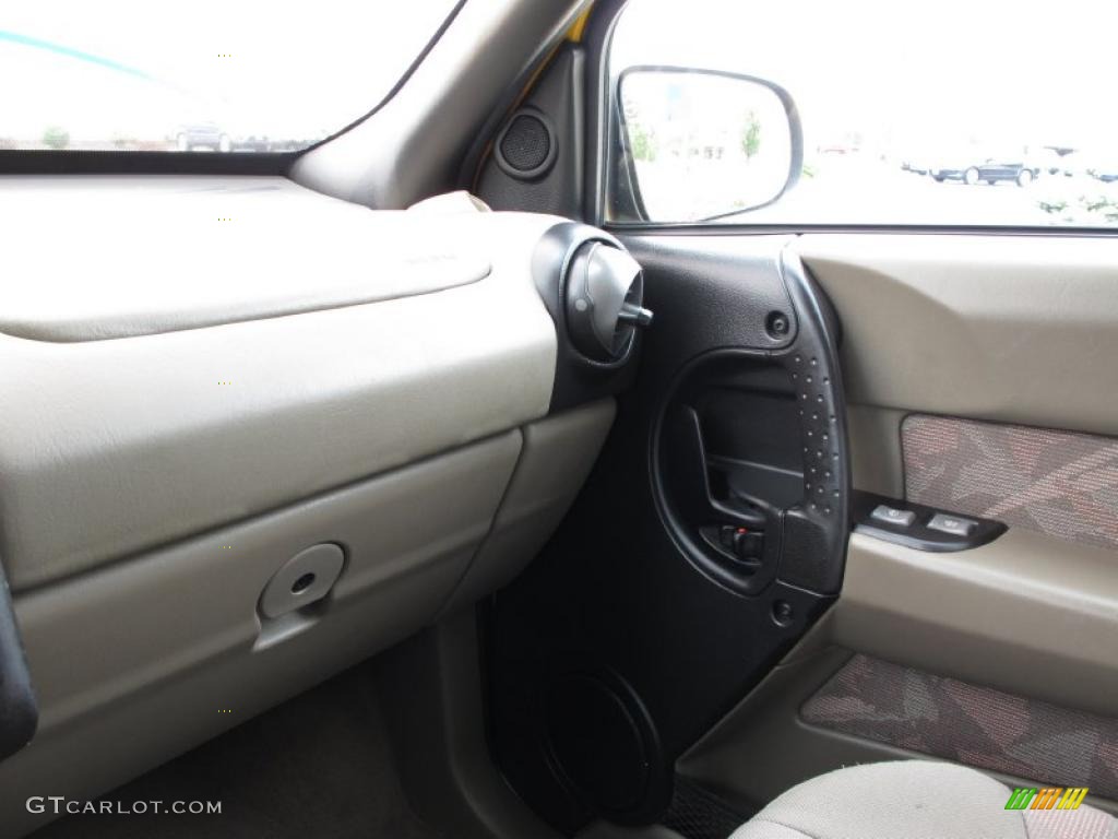 2002 Aztek AWD - Aztec Yellow / Dark Taupe photo #22