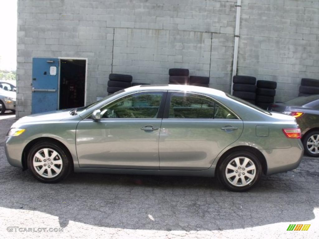 2007 Camry XLE V6 - Aloe Green Metallic / Bisque photo #6