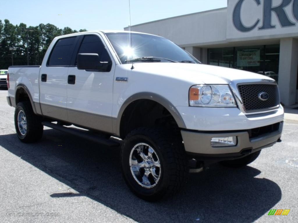 2005 F150 Lariat SuperCrew 4x4 - Oxford White / Tan photo #2