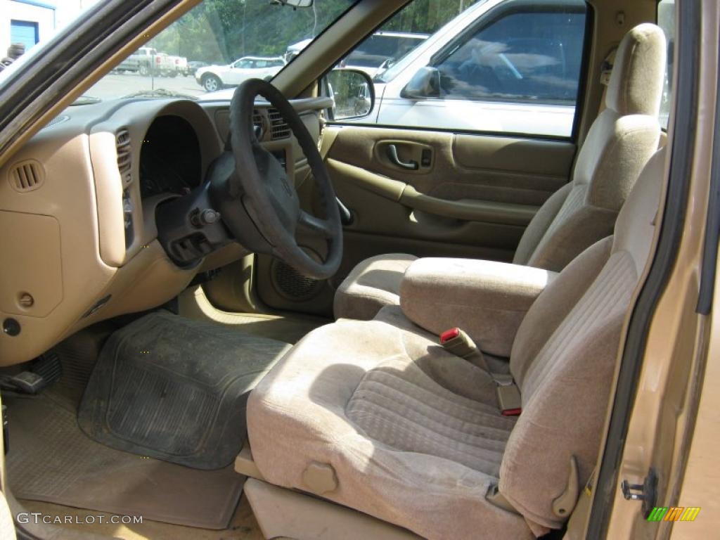 1999 S10 LS Regular Cab - Sunset Gold Metallic / Beige photo #7