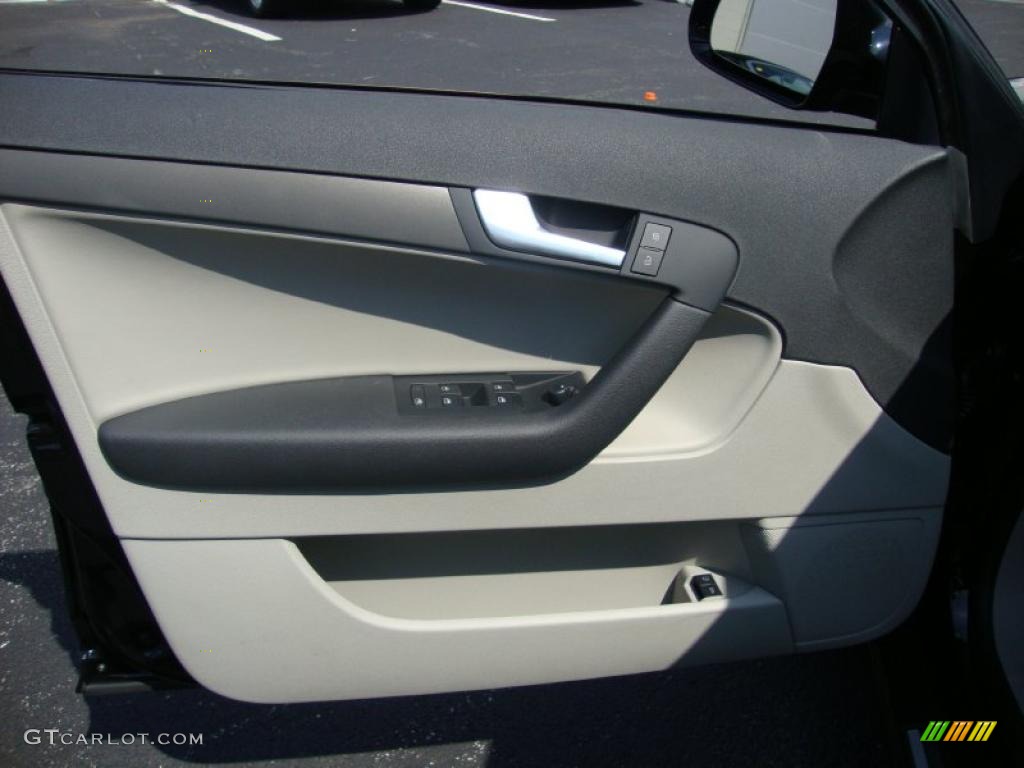 2010 Audi A3 2.0 TDI Light Gray Door Panel Photo #33264793