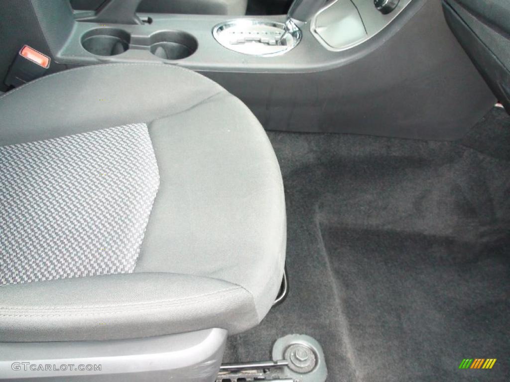 2009 Sebring LX Sedan - Bright Silver Metallic / Dark Slate Gray photo #25