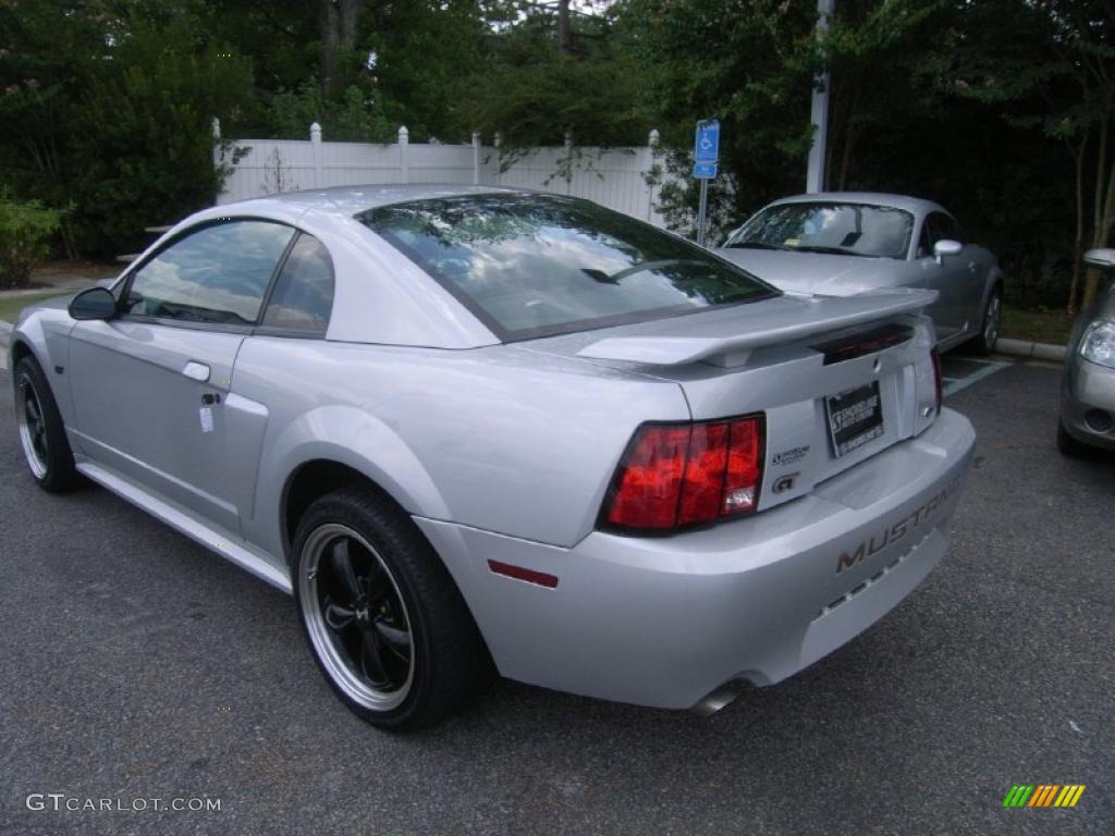 2002 Mustang GT Coupe - Satin Silver Metallic / Medium Graphite photo #3