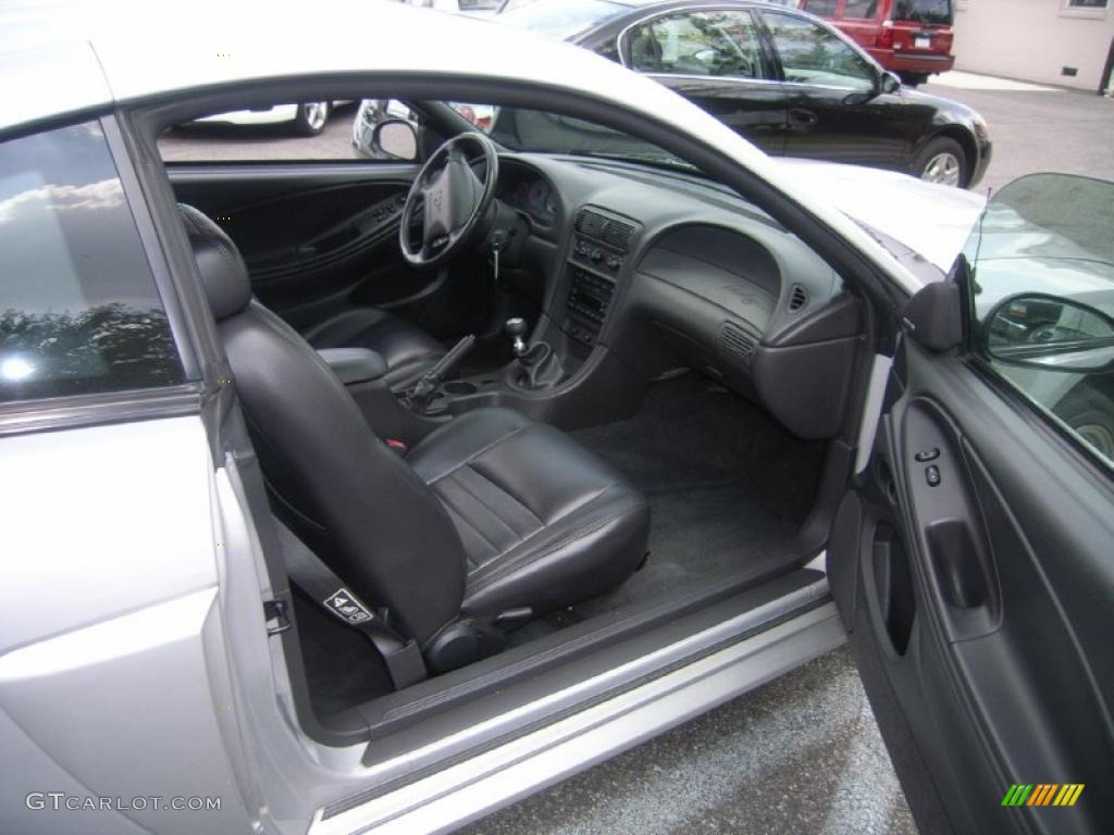 2002 Mustang GT Coupe - Satin Silver Metallic / Medium Graphite photo #11