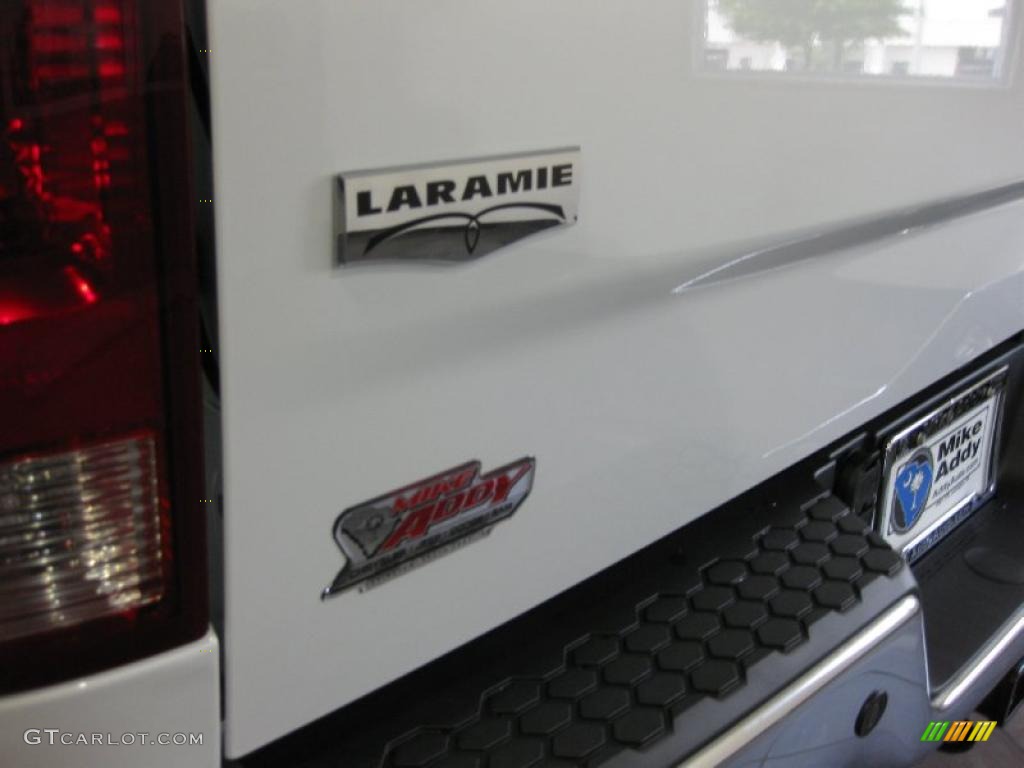 2010 Ram 1500 Laramie Crew Cab - Stone White / Dark Slate Gray photo #9