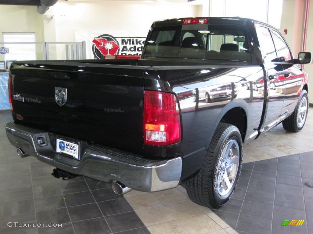 2010 Ram 1500 Big Horn Quad Cab - Brilliant Black Crystal Pearl / Dark Slate/Medium Graystone photo #7