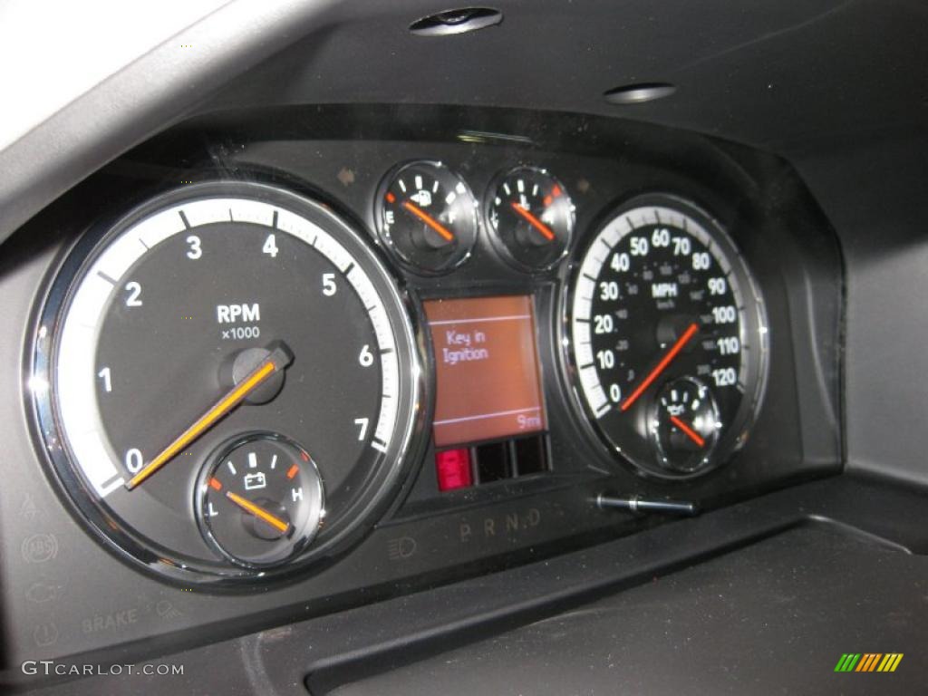 2010 Ram 1500 Big Horn Quad Cab - Brilliant Black Crystal Pearl / Dark Slate/Medium Graystone photo #24