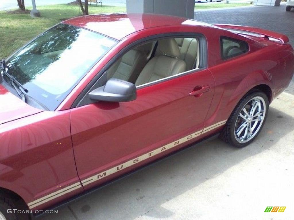 2005 Mustang V6 Premium Coupe - Redfire Metallic / Medium Parchment photo #20