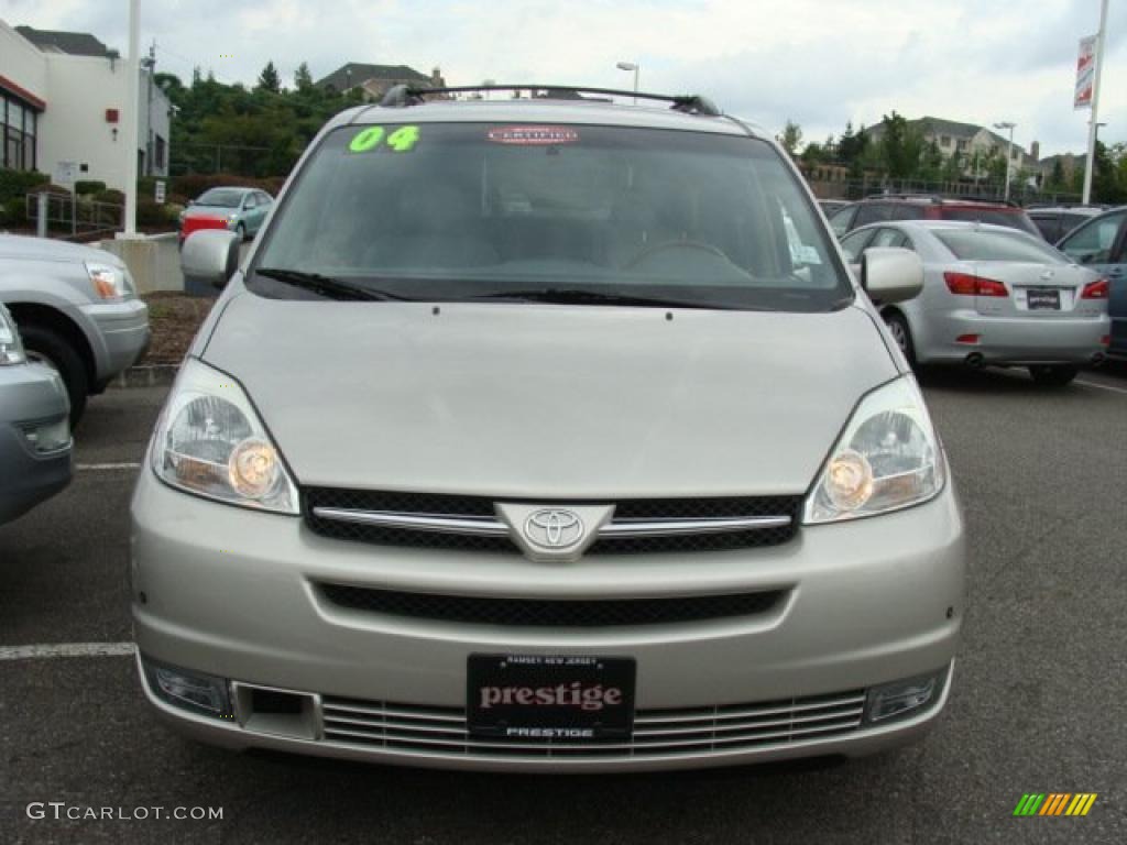 2004 Sienna XLE Limited AWD - Silver Shadow Pearl / Stone Gray photo #2