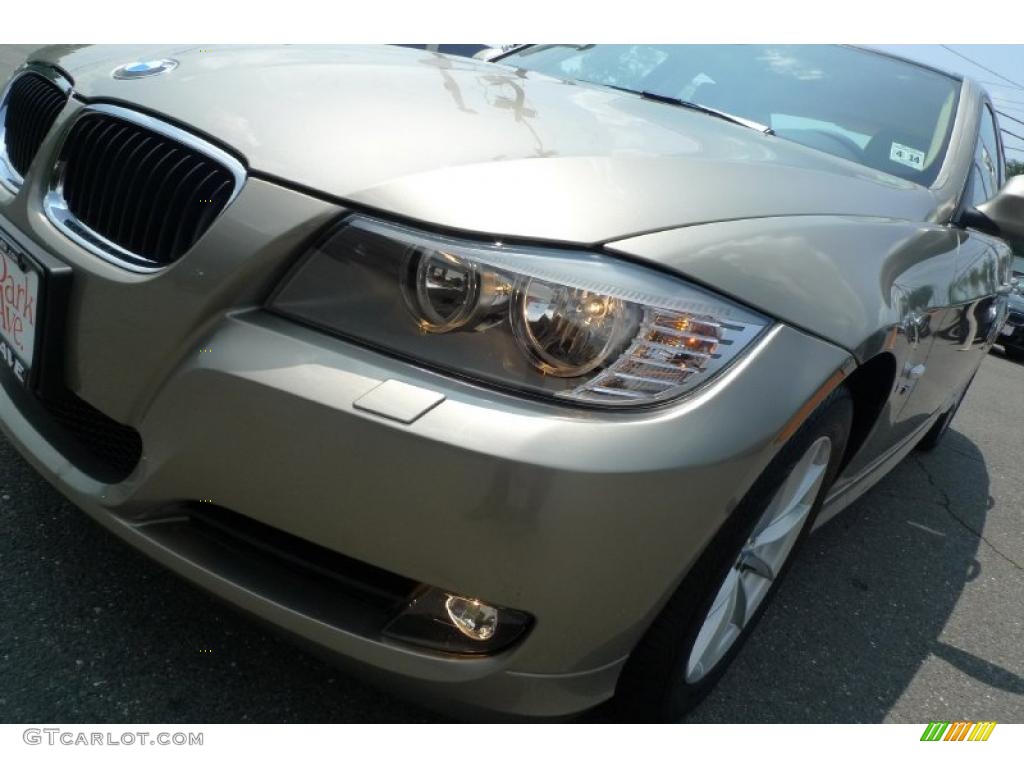2010 3 Series 328i xDrive Sedan - Platinum Bronze Metallic / Cream Beige photo #15