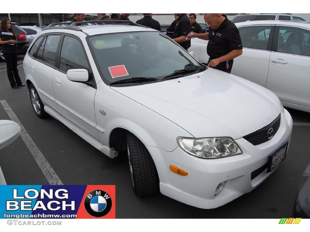 2003 Protege 5 Wagon - Pure White / Off Black photo #1