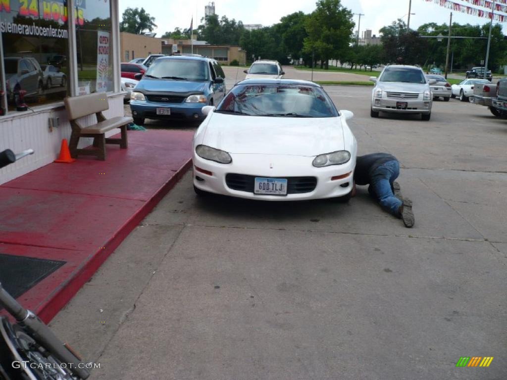 2002 Camaro Coupe - Arctic White / Ebony Black photo #8