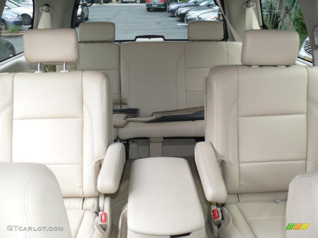 2010 Infiniti QX 56 4WD Rear Seat Photo #33280729