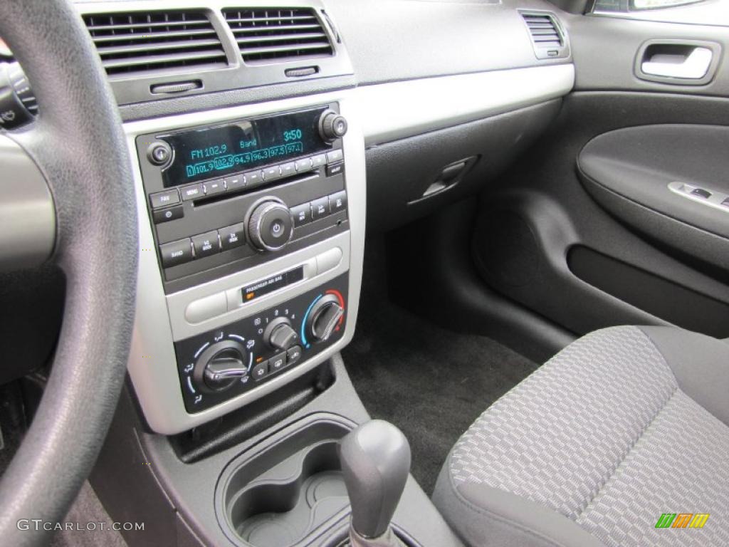 2009 Cobalt LT Sedan - Silver Moss Metallic / Ebony photo #7