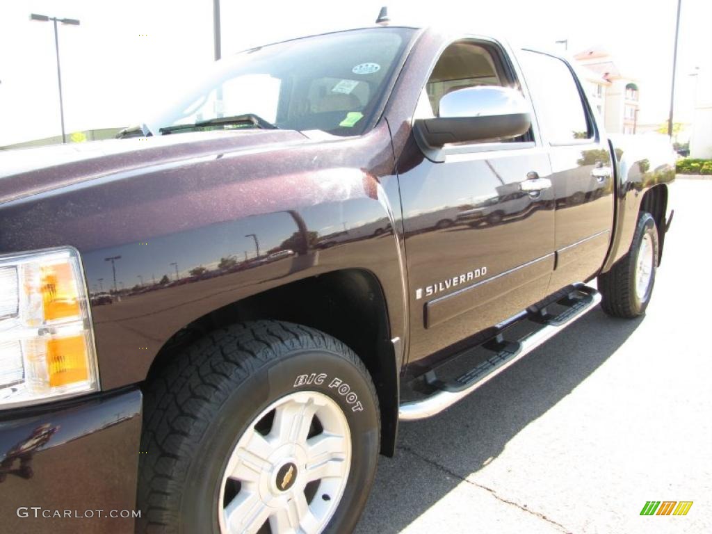 2008 Silverado 1500 LT Crew Cab 4x4 - Dark Cherry Metallic / Light Cashmere/Ebony Accents photo #15