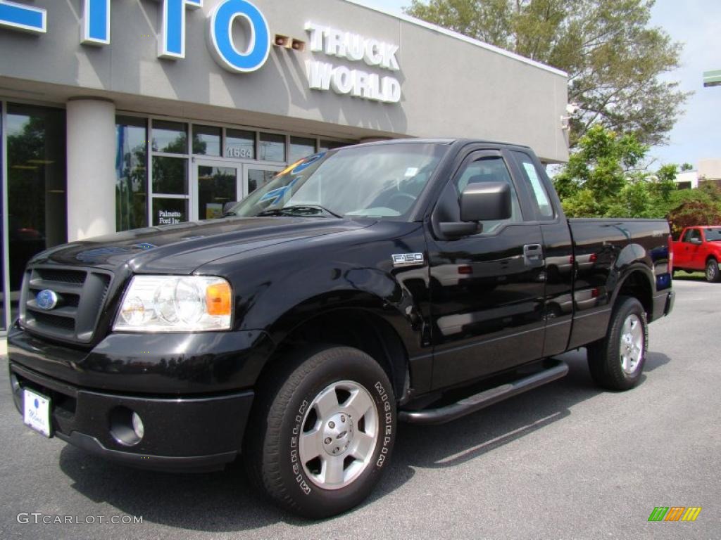 2006 F150 STX Regular Cab - Black / Medium/Dark Flint photo #2