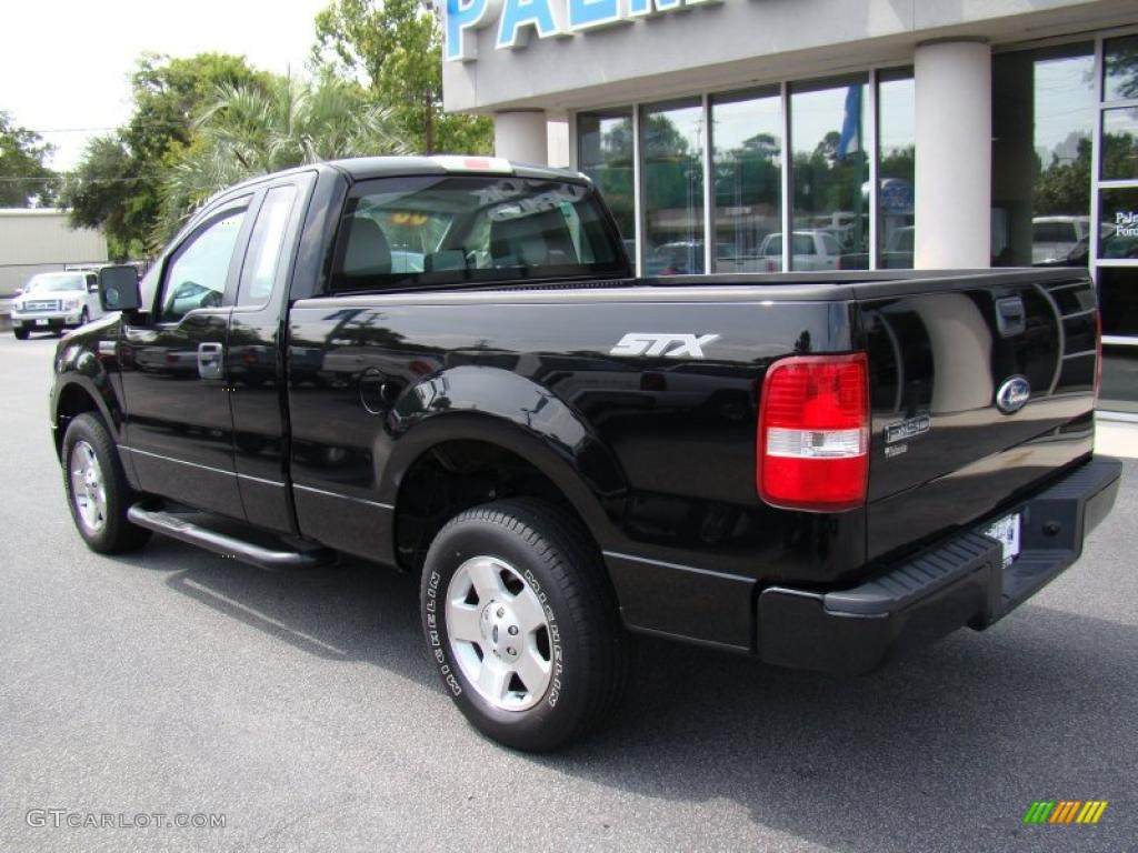 2006 F150 STX Regular Cab - Black / Medium/Dark Flint photo #7