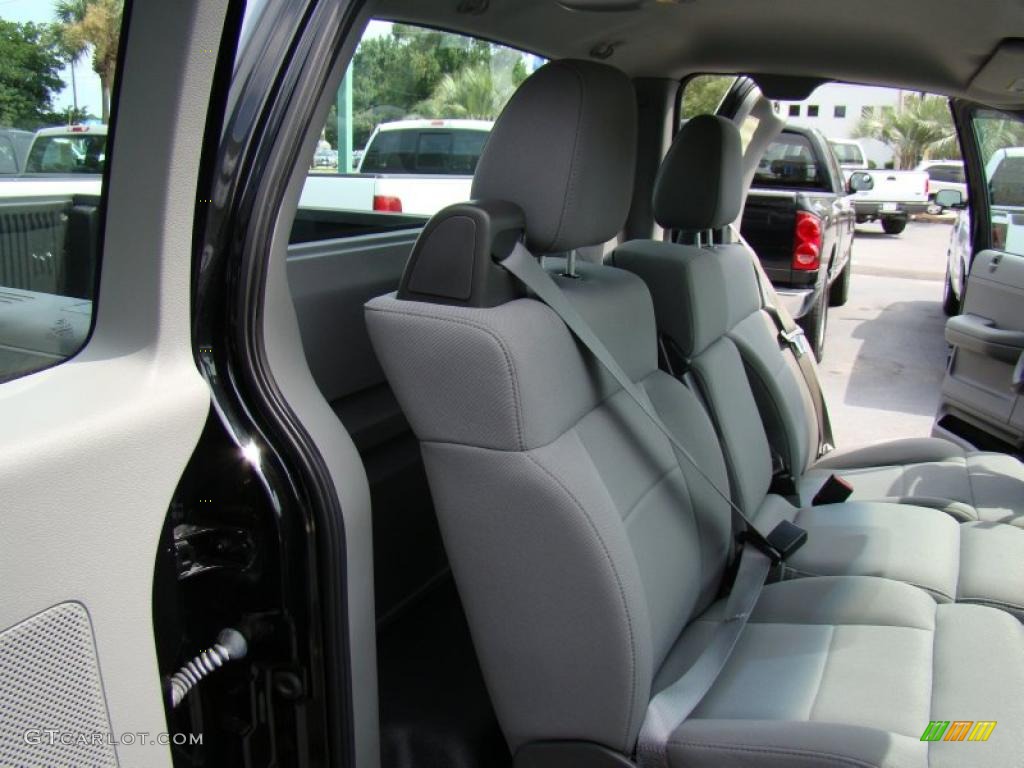 2006 F150 STX Regular Cab - Black / Medium/Dark Flint photo #13