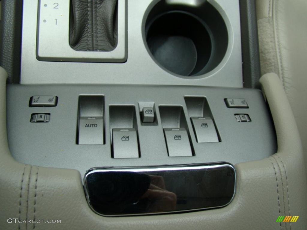 2004 Lincoln Navigator Ultimate Controls Photo #33294409