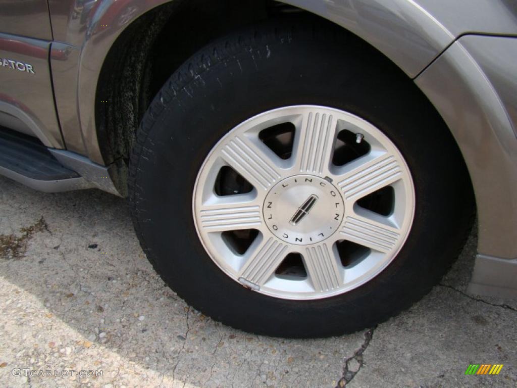 2004 Lincoln Navigator Ultimate Wheel Photo #33294497