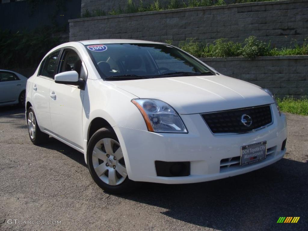 2007 Sentra 2.0 - Fresh Powder White / Charcoal/Steel photo #1