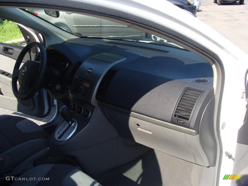 2007 Sentra 2.0 - Fresh Powder White / Charcoal/Steel photo #19