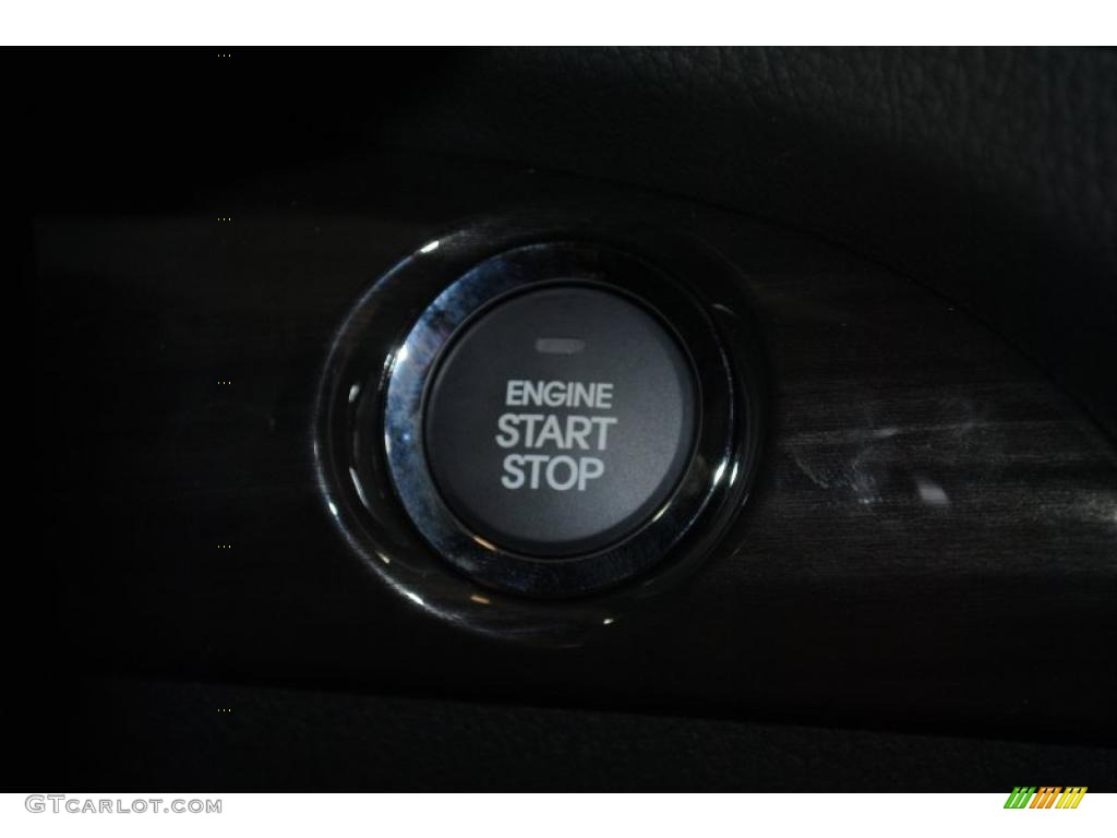 2011 Sorento EX V6 AWD - Ebony Black / Black photo #39