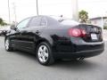 Black Uni - Jetta SE Sedan Photo No. 4