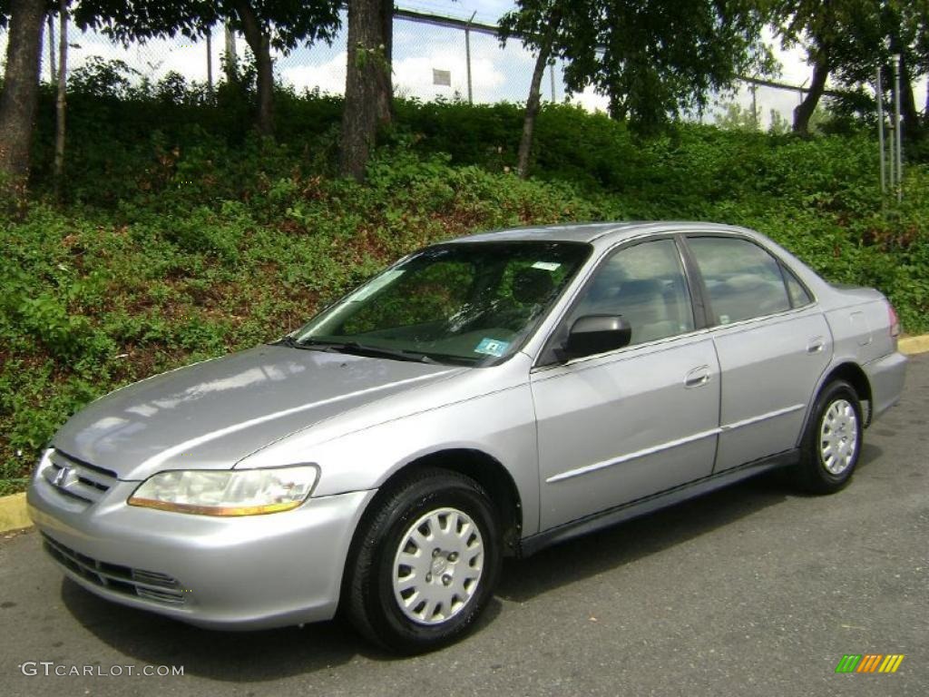 2002 Accord VP Sedan - Satin Silver Metallic / Quartz Gray photo #1