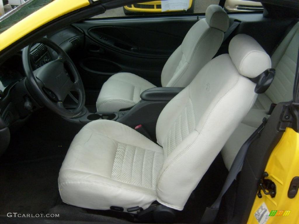 1999 Mustang GT Convertible - Chrome Yellow / Oxford White photo #10