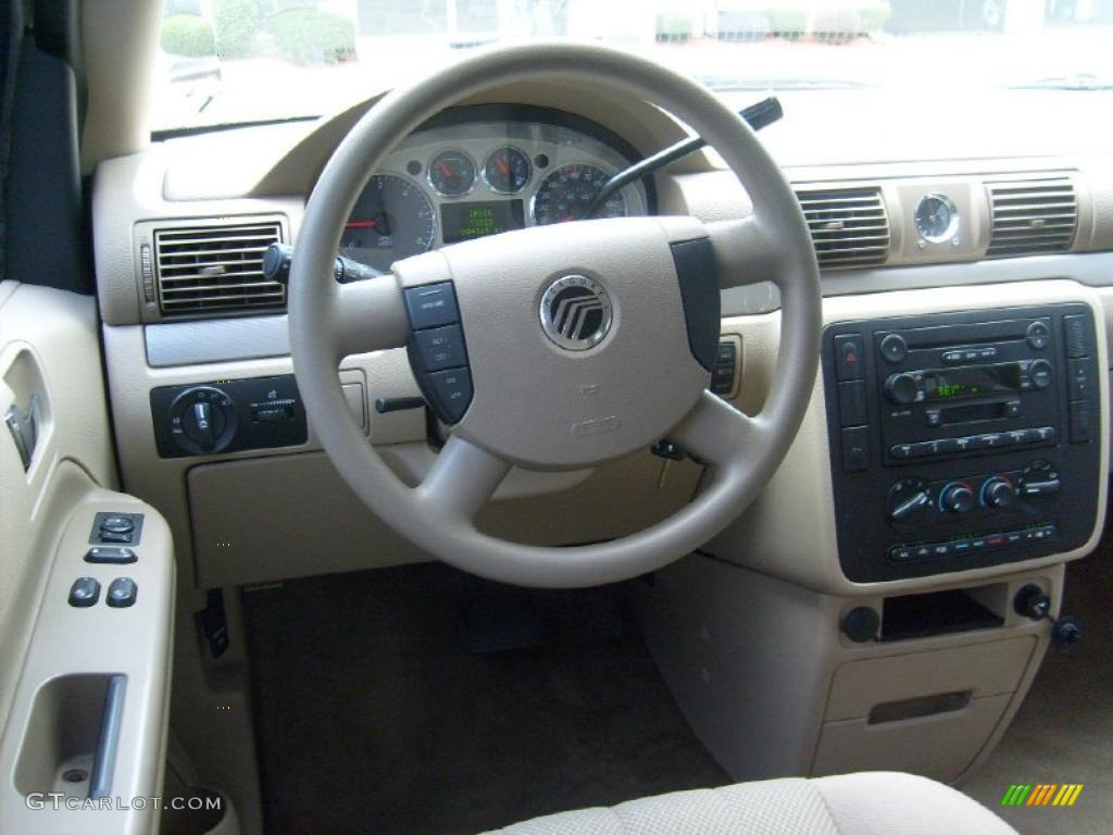 2004 Monterey Convenience - Arizona Beige Metallic / Pebble photo #14