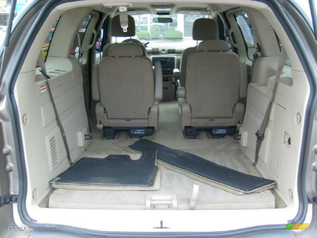 2004 Monterey Convenience - Arizona Beige Metallic / Pebble photo #17