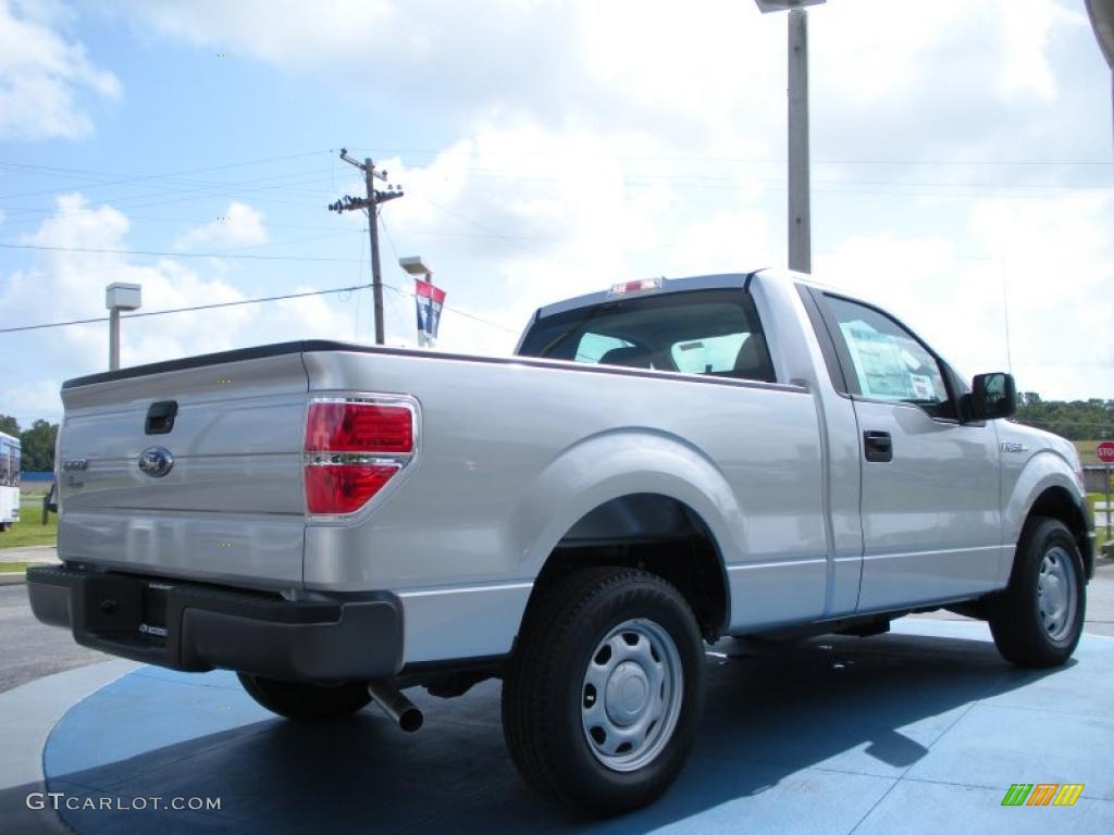 2010 F150 XL Regular Cab - Ingot Silver Metallic / Medium Stone photo #3