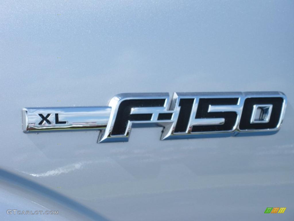 2010 F150 XL Regular Cab - Ingot Silver Metallic / Medium Stone photo #4