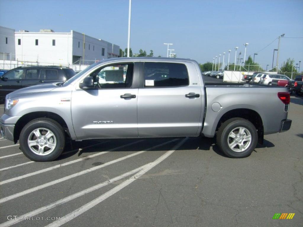 2010 Tundra CrewMax 4x4 - Silver Sky Metallic / Graphite Gray photo #3