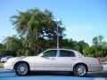 Light French Silk Metallic - Town Car Continental Edition Photo No. 2