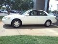 Super White - Camry CE Photo No. 18