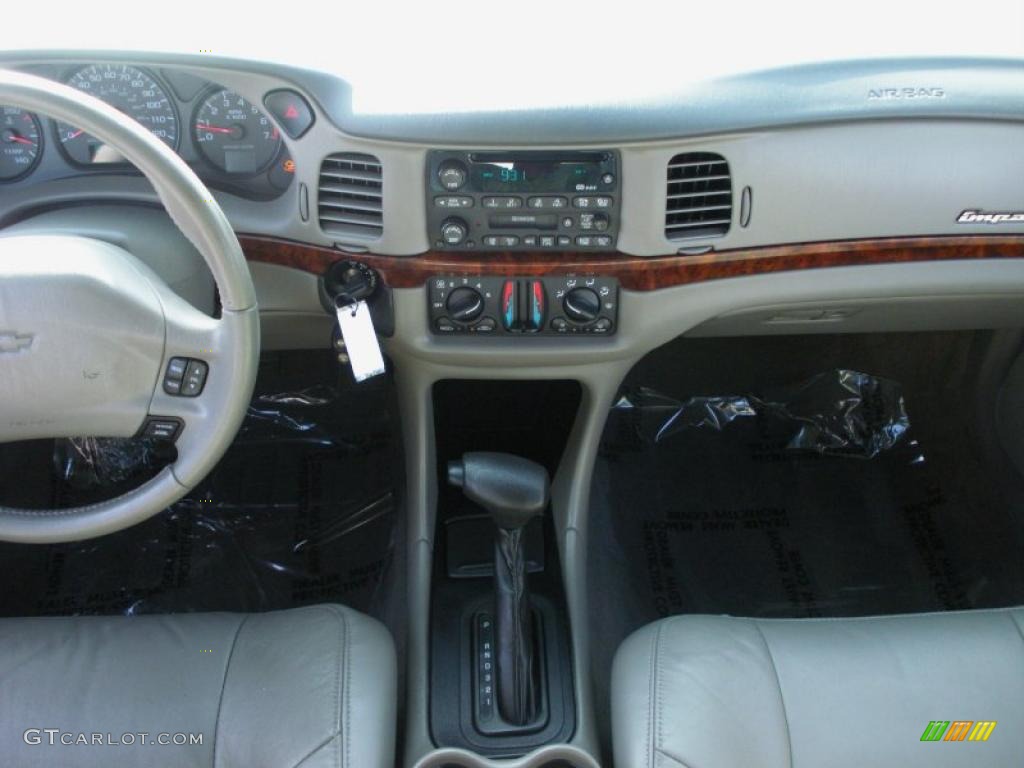 2001 Impala LS - Black / Medium Gray photo #17