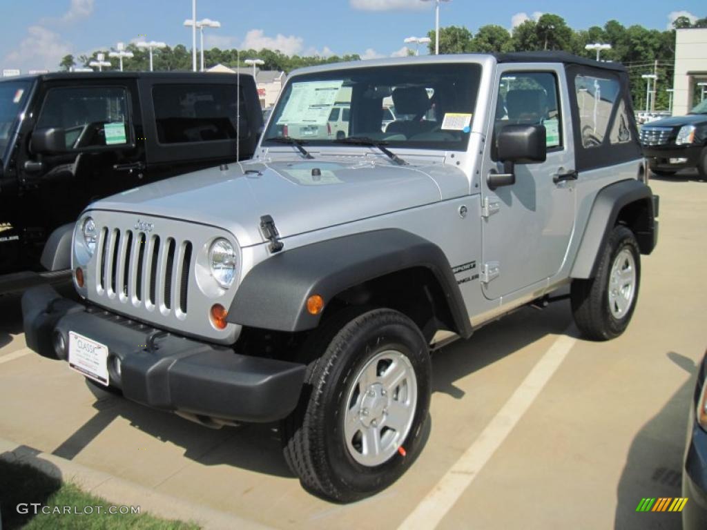 2010 Wrangler Sport 4x4 - Bright Silver Metallic / Dark Slate Gray/Medium Slate Gray photo #1