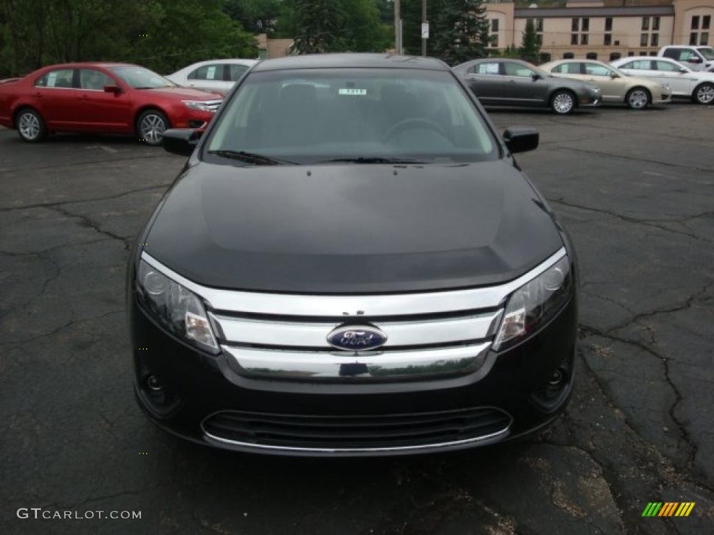 2010 Fusion SE - Tuxedo Black Metallic / Charcoal Black photo #11