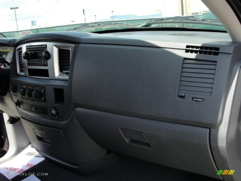 2008 Ram 1500 Lone Star Edition Quad Cab 4x4 - Brilliant Black Crystal Pearl / Medium Slate Gray photo #29