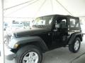 Black - Wrangler X 4x4 Photo No. 2