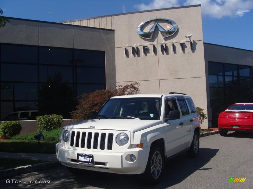 2007 Patriot Sport 4x4 - Stone White / Pastel Slate Gray photo #1