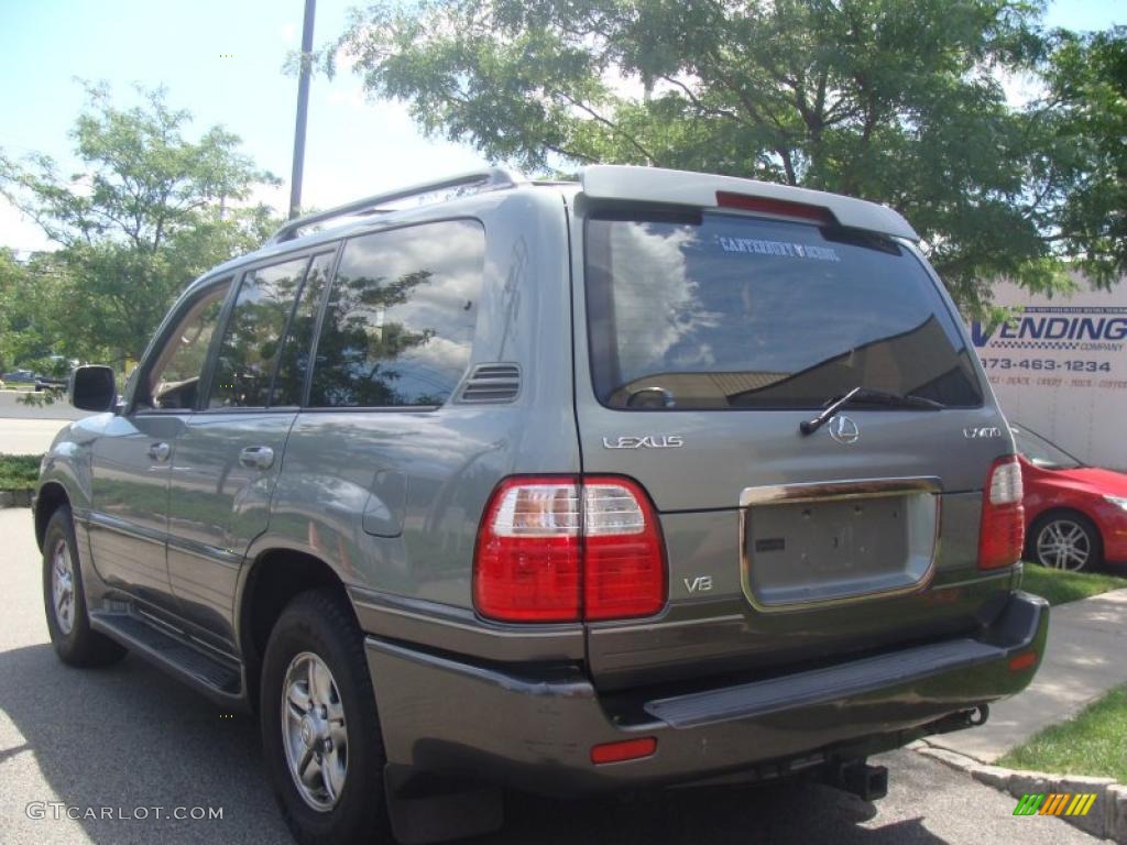 2001 LX 470 - Riverrock Green Metallic / Ivory photo #2