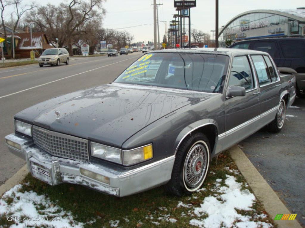 1989 DeVille Sedan - Medium Gray Metallic / Gray photo #2