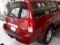 Red Brawn - Pathfinder SE 4x4 Photo No. 7