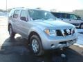 2005 Silver Lightning Metallic Nissan Pathfinder XE 4x4  photo #4