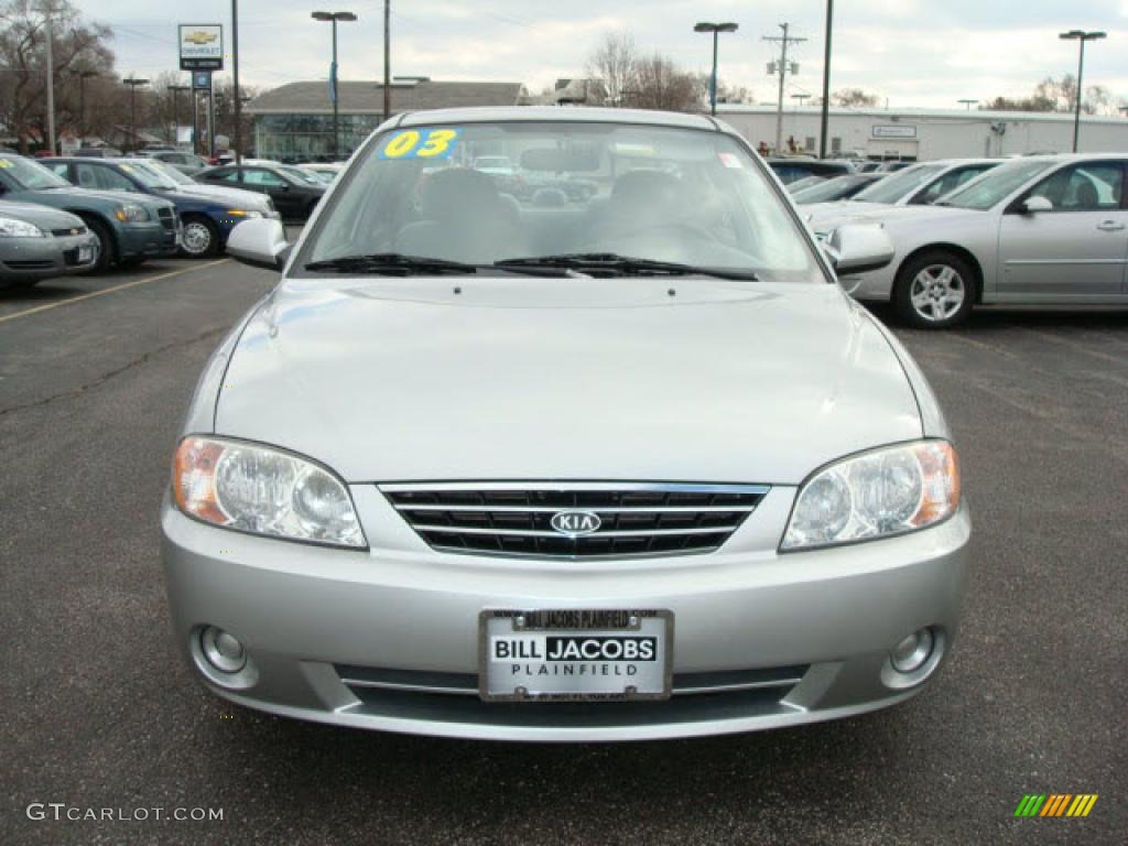 2003 Spectra Sedan - Silver / Grey photo #3