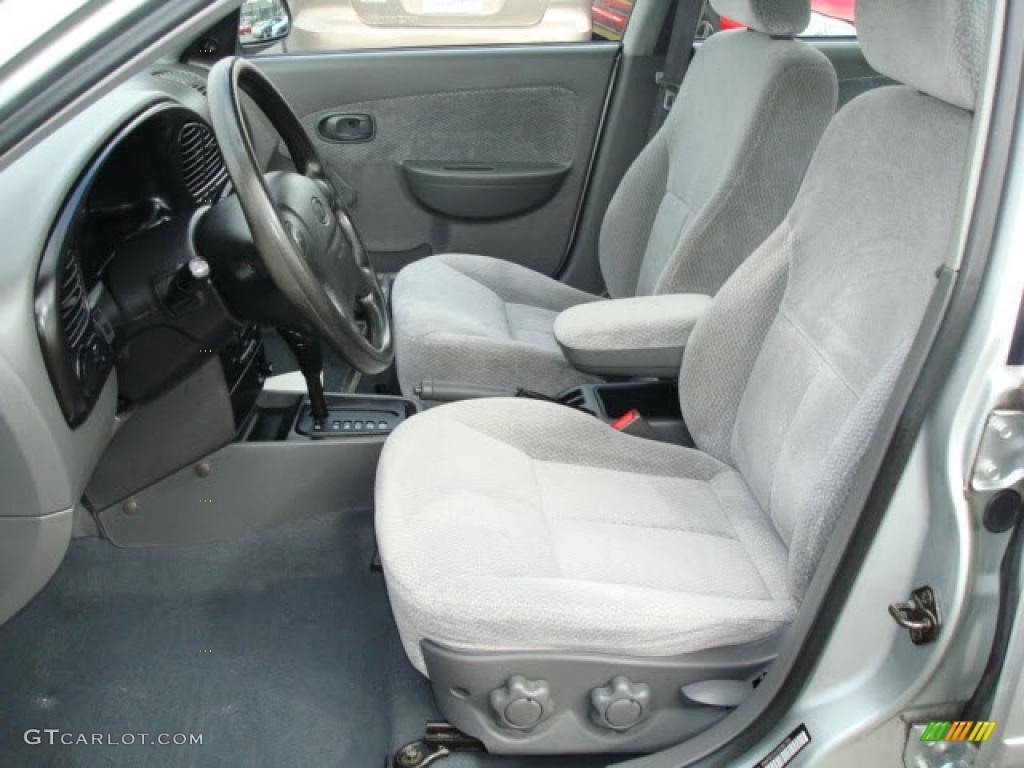 2003 Spectra Sedan - Silver / Grey photo #11